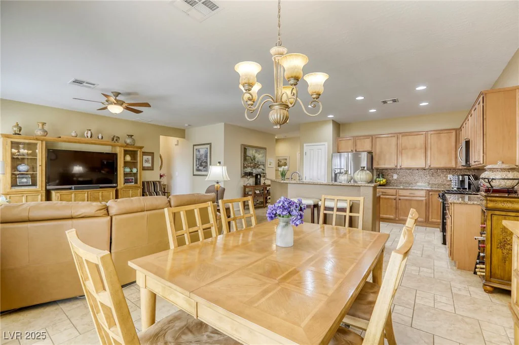 7828 Homing Pigeon, North Las Vegas, NV 89084