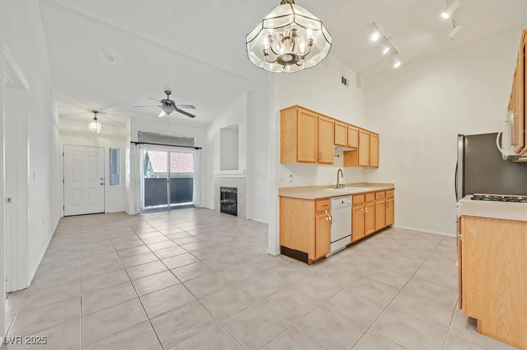 2305 Horizon Ridge, Henderson, NV 89052