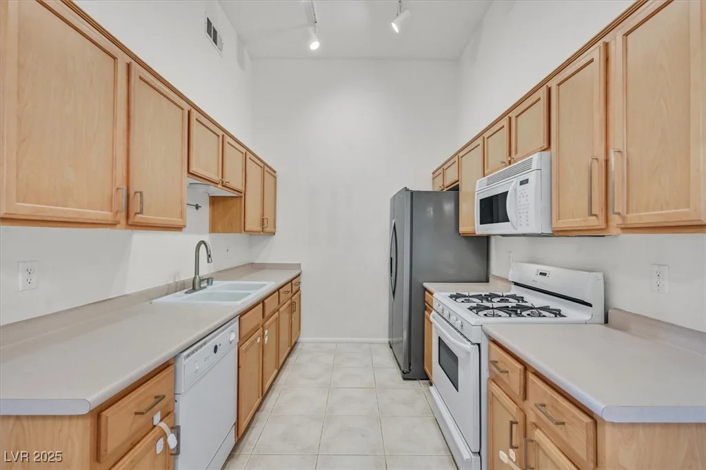 2305 Horizon Ridge, Henderson, NV 89052
