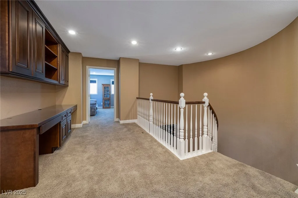 9379 Arrowhead Bluff, Las Vegas, NV 89149