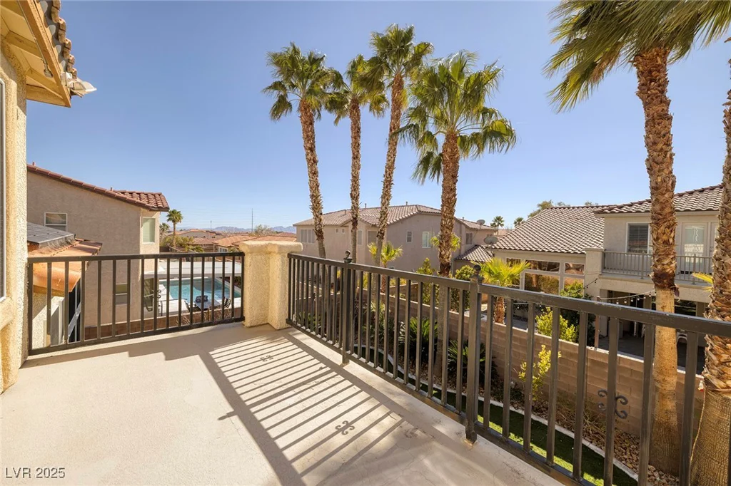 9379 Arrowhead Bluff, Las Vegas, NV 89149