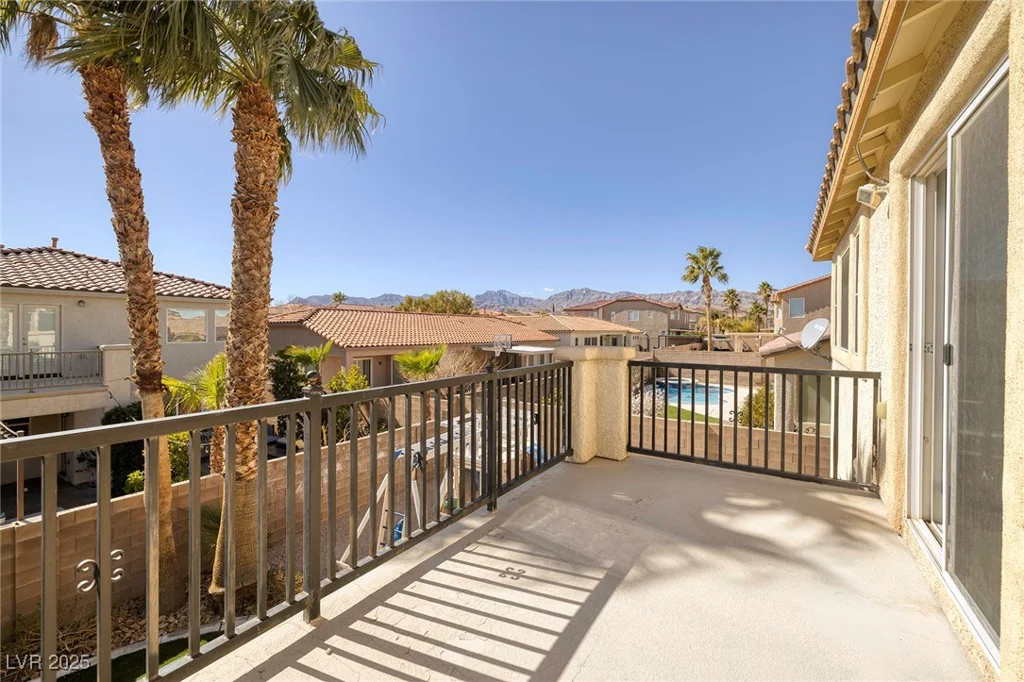 9379 Arrowhead Bluff, Las Vegas, NV 89149