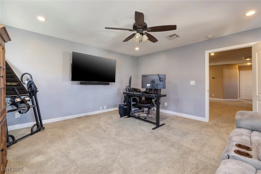 9379 Arrowhead Bluff, Las Vegas, NV 89149