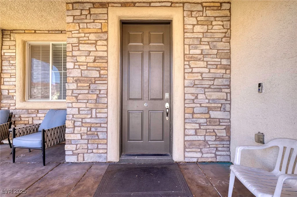 9379 Arrowhead Bluff, Las Vegas, NV 89149