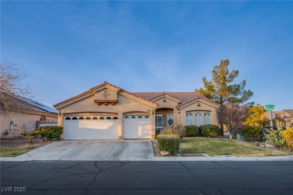 3882 Genoa, Las Vegas, NV 89141