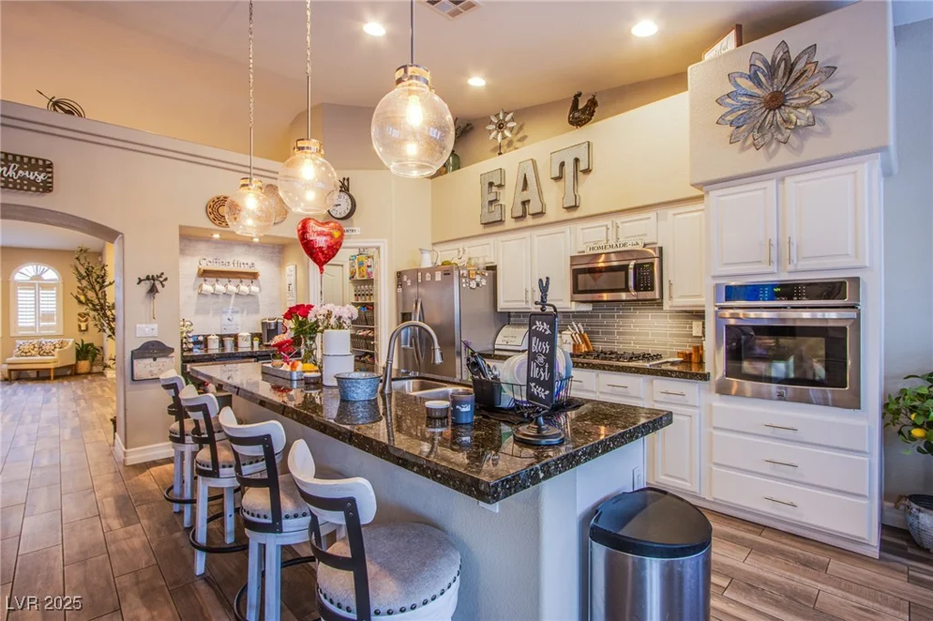 3882 Genoa, Las Vegas, NV 89141