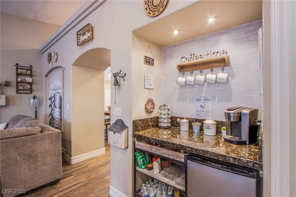 3882 Genoa, Las Vegas, NV 89141