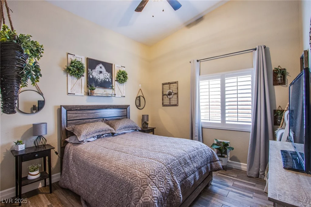 3882 Genoa, Las Vegas, NV 89141