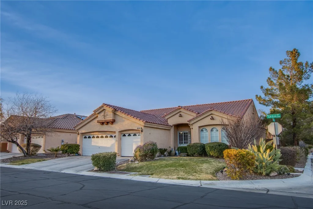 3882 Genoa, Las Vegas, NV 89141