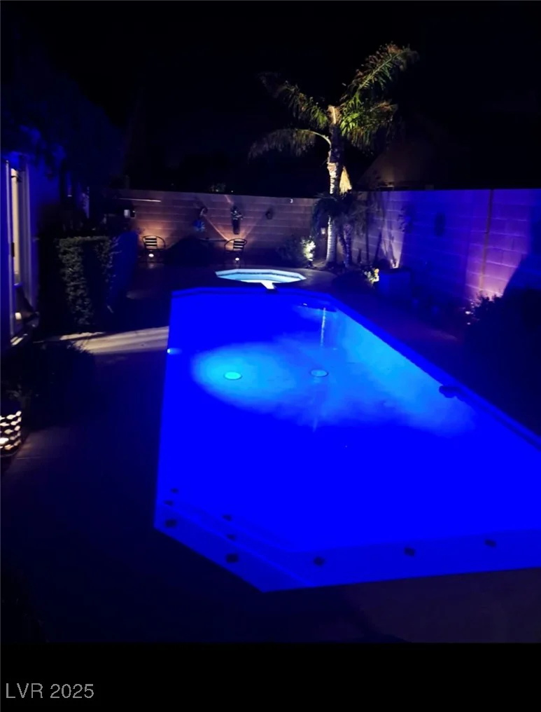 3882 Genoa, Las Vegas, NV 89141