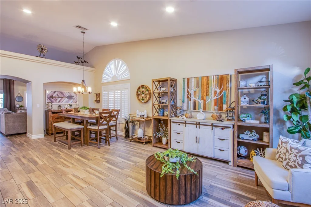3882 Genoa, Las Vegas, NV 89141