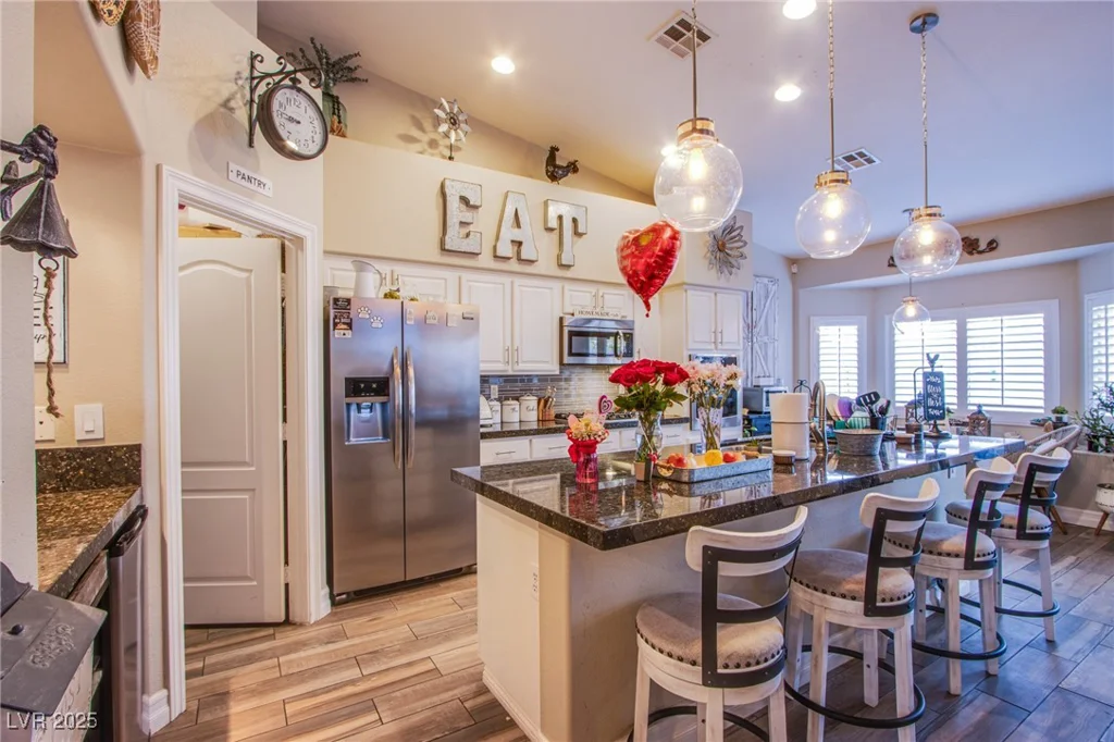 3882 Genoa, Las Vegas, NV 89141