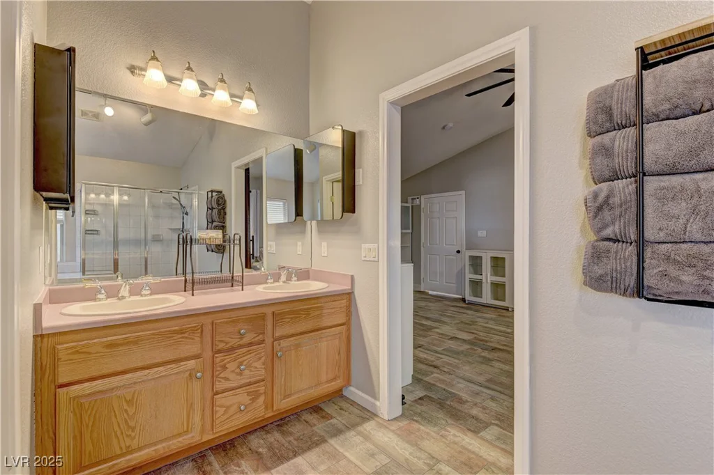 6917 Leon, Las Vegas, NV 89131