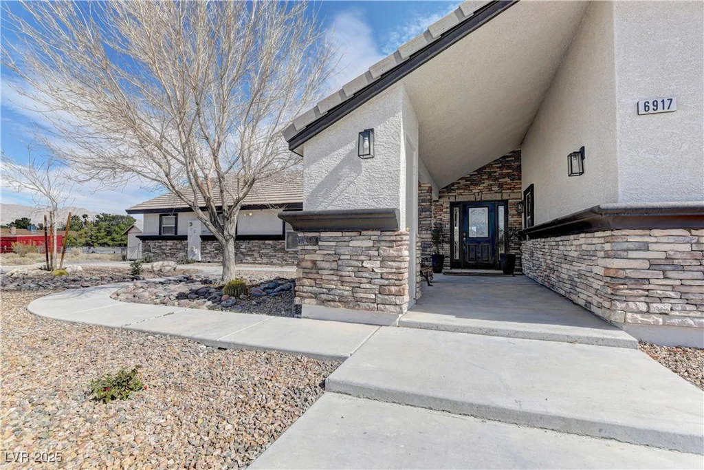 6917 Leon, Las Vegas, NV 89131