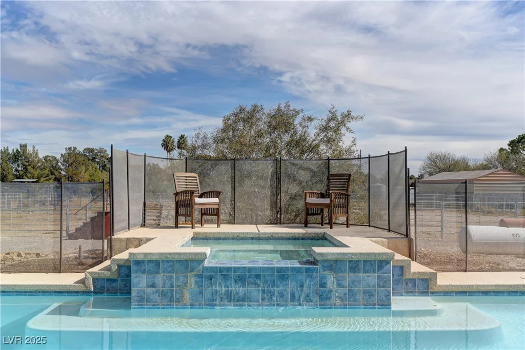 6917 Leon, Las Vegas, NV 89131