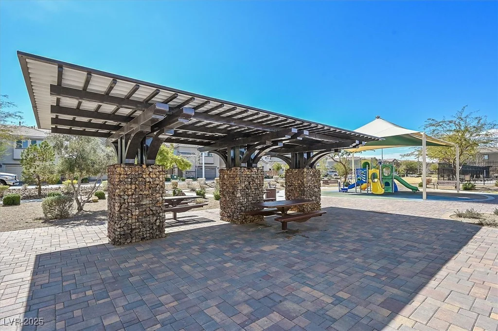 376 Shanon Springs, Henderson, NV 89014