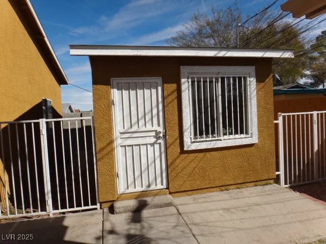 1437 Blankenship, Las Vegas, NV 89106