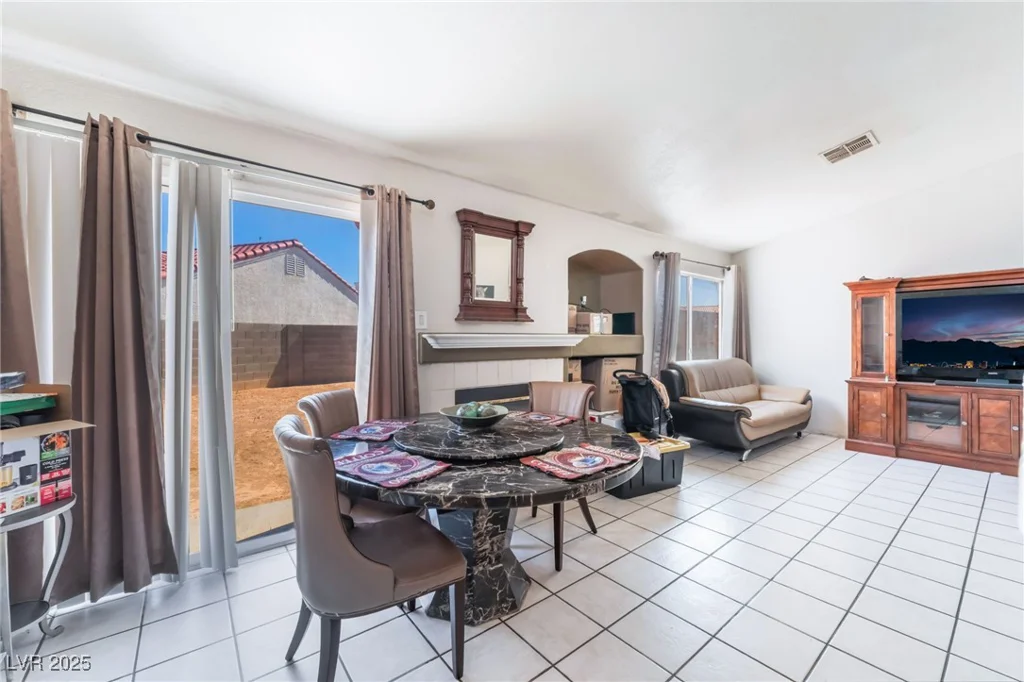 4142 Forestville, North Las Vegas, NV 89032