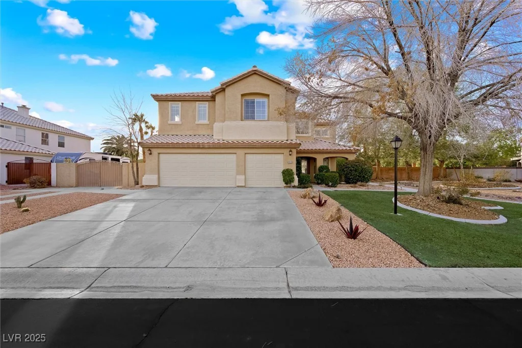 4933 Gate Fall, Las Vegas, NV 89149