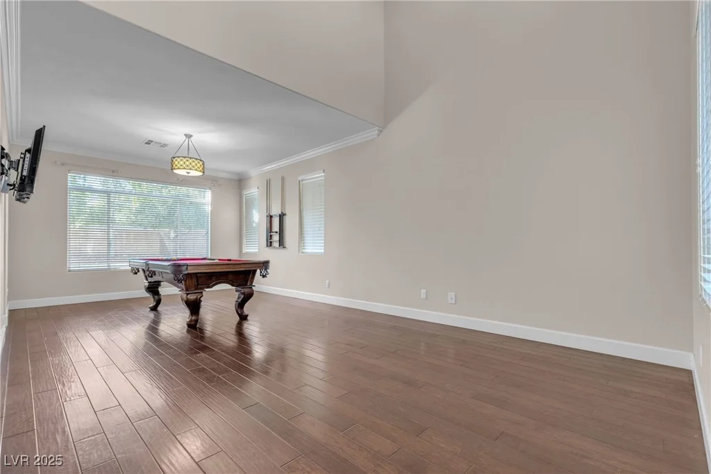 4933 Gate Fall, Las Vegas, NV 89149