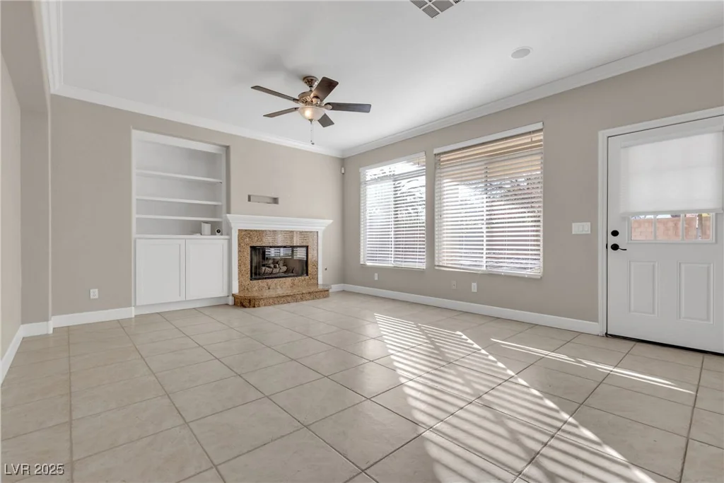 4933 Gate Fall, Las Vegas, NV 89149