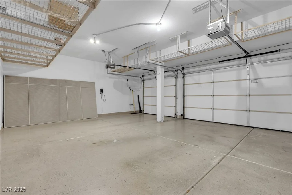4933 Gate Fall, Las Vegas, NV 89149