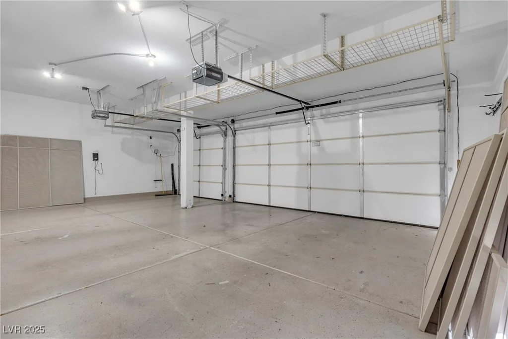 4933 Gate Fall, Las Vegas, NV 89149