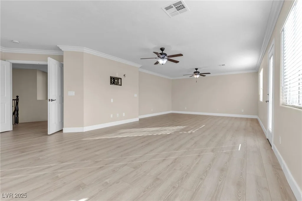 4933 Gate Fall, Las Vegas, NV 89149