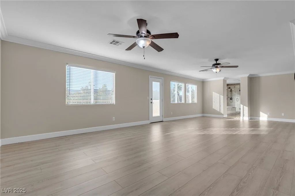 4933 Gate Fall, Las Vegas, NV 89149