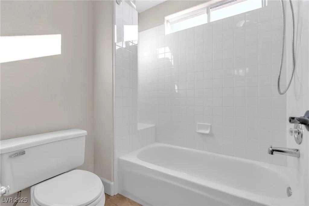 4933 Gate Fall, Las Vegas, NV 89149