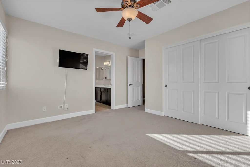 4933 Gate Fall, Las Vegas, NV 89149
