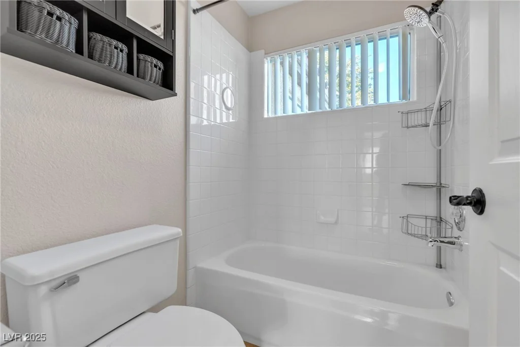 4933 Gate Fall, Las Vegas, NV 89149