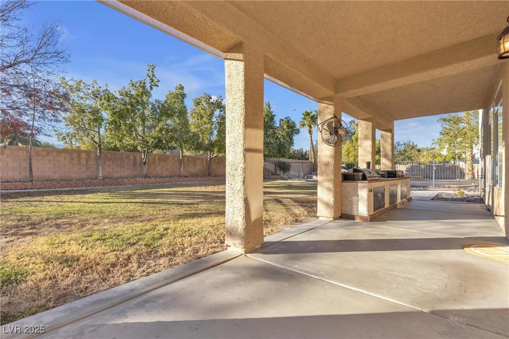 4933 Gate Fall, Las Vegas, NV 89149