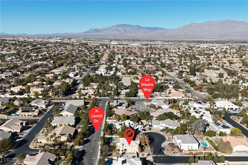4933 Gate Fall, Las Vegas, NV 89149