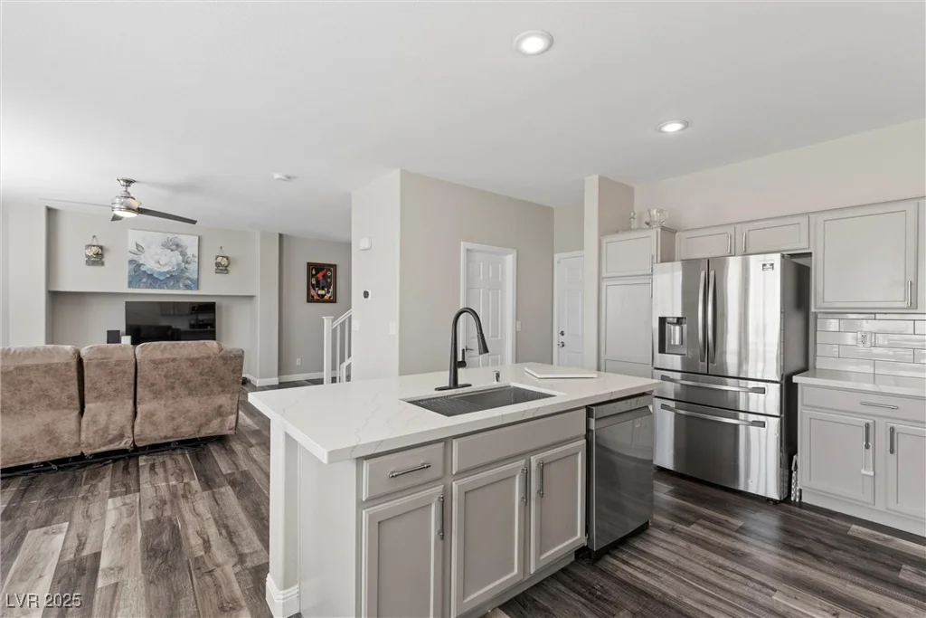 10655 Tray Mountain, Las Vegas, NV 89166