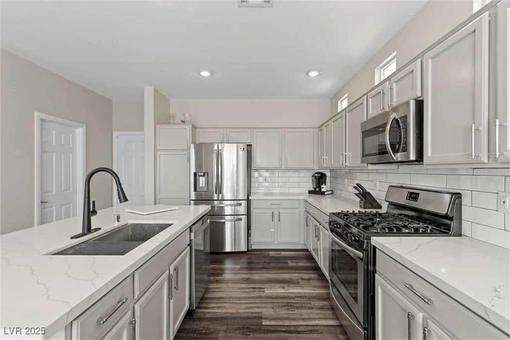 10655 Tray Mountain, Las Vegas, NV 89166
