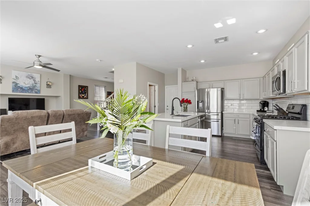 10655 Tray Mountain, Las Vegas, NV 89166