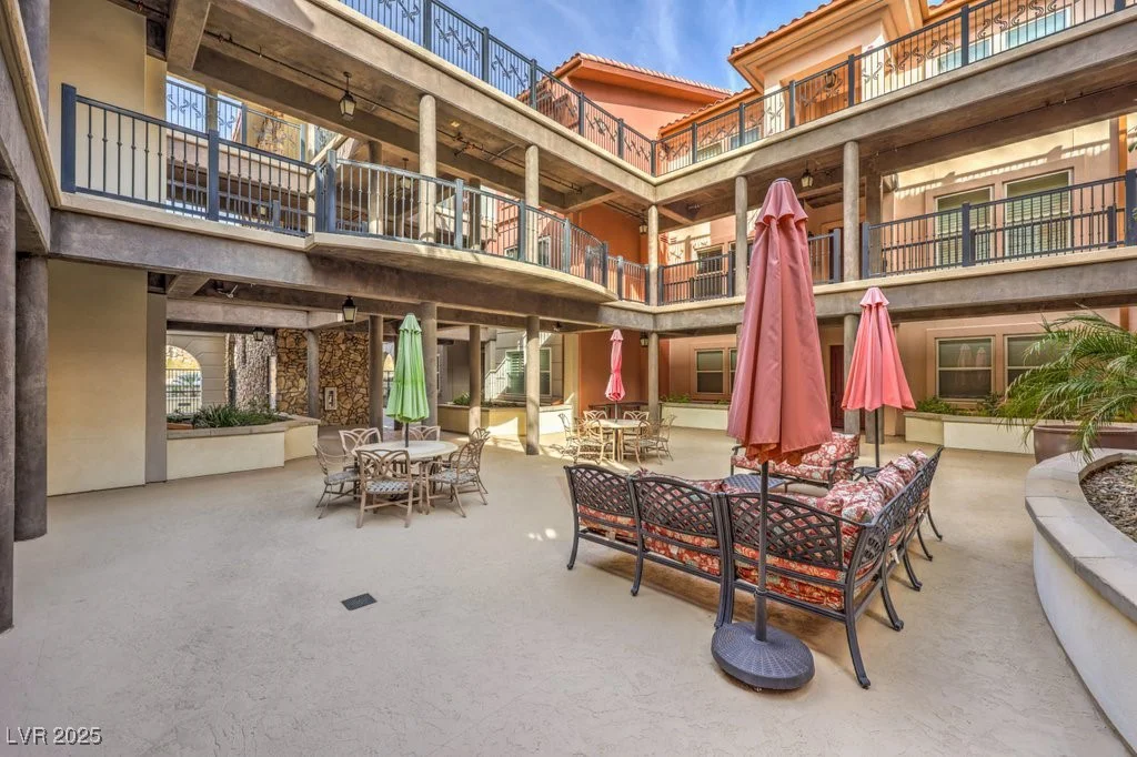 64 Strada Principale, Henderson, NV 89011