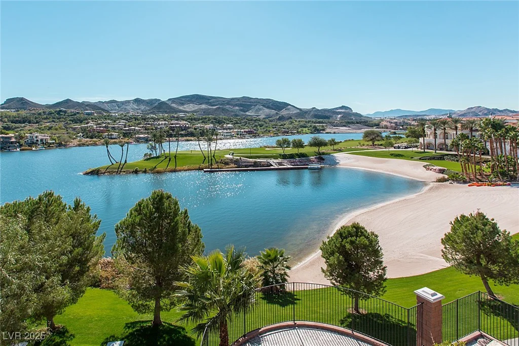 64 Strada Principale, Henderson, NV 89011