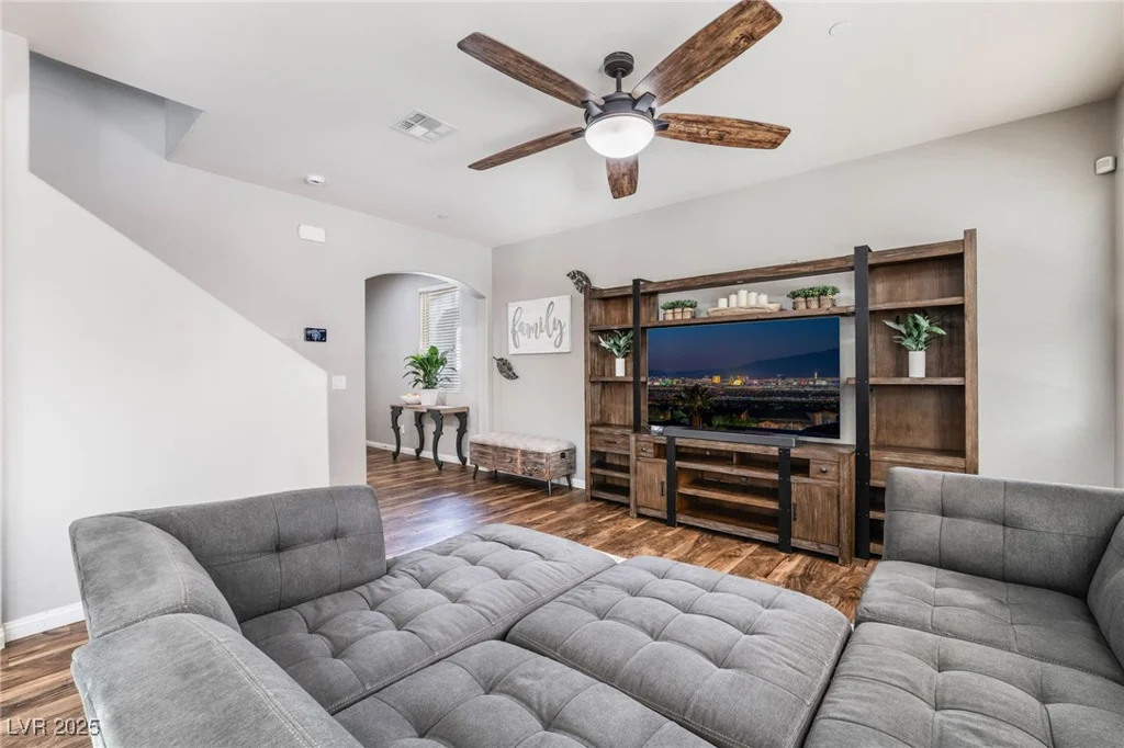589 Via Medici, Henderson, NV 89011