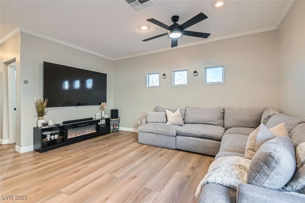 6092 Alameda Padre, Las Vegas, NV 89139