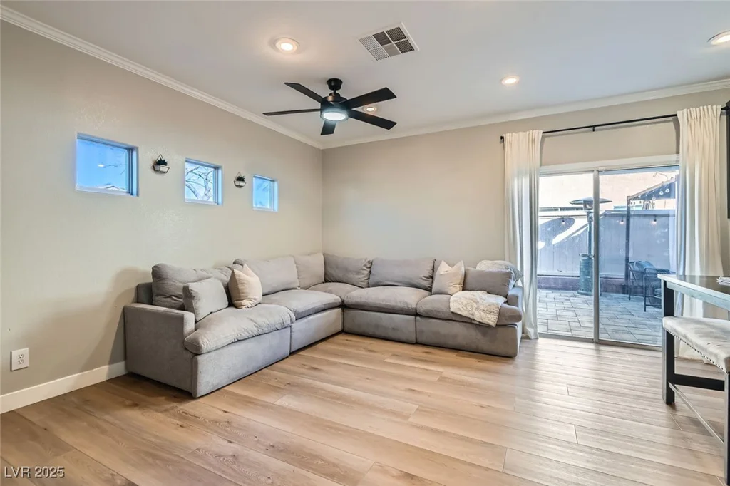 6092 Alameda Padre, Las Vegas, NV 89139