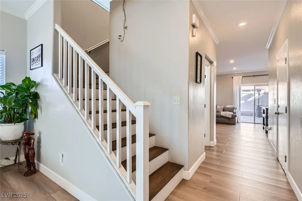 6092 Alameda Padre, Las Vegas, NV 89139