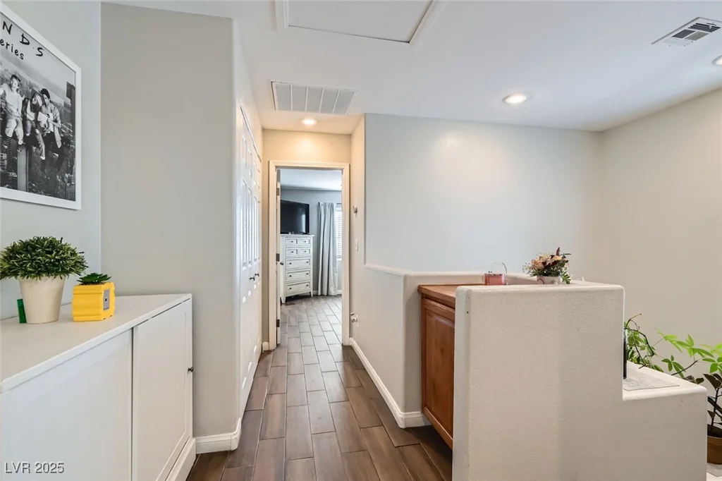 6092 Alameda Padre, Las Vegas, NV 89139