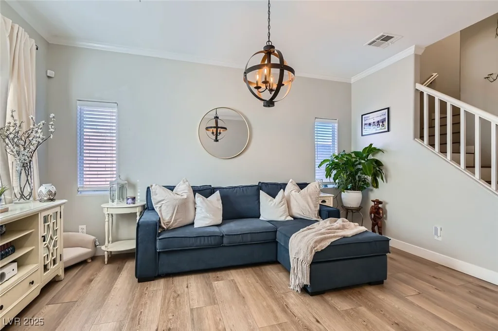 6092 Alameda Padre, Las Vegas, NV 89139