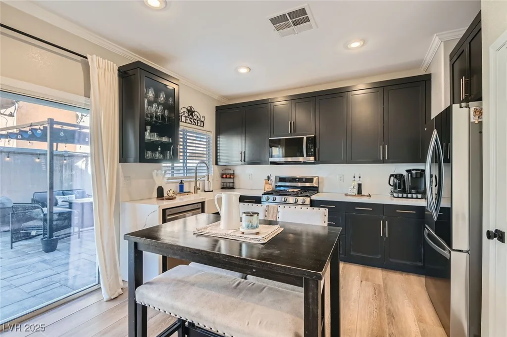 6092 Alameda Padre, Las Vegas, NV 89139