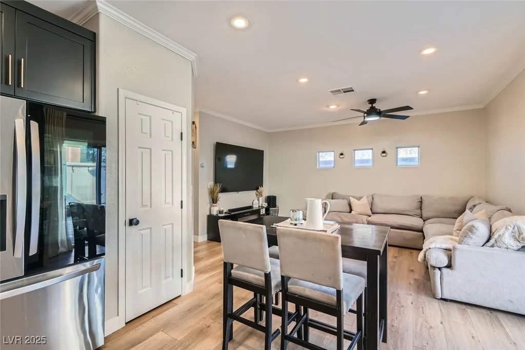 6092 Alameda Padre, Las Vegas, NV 89139