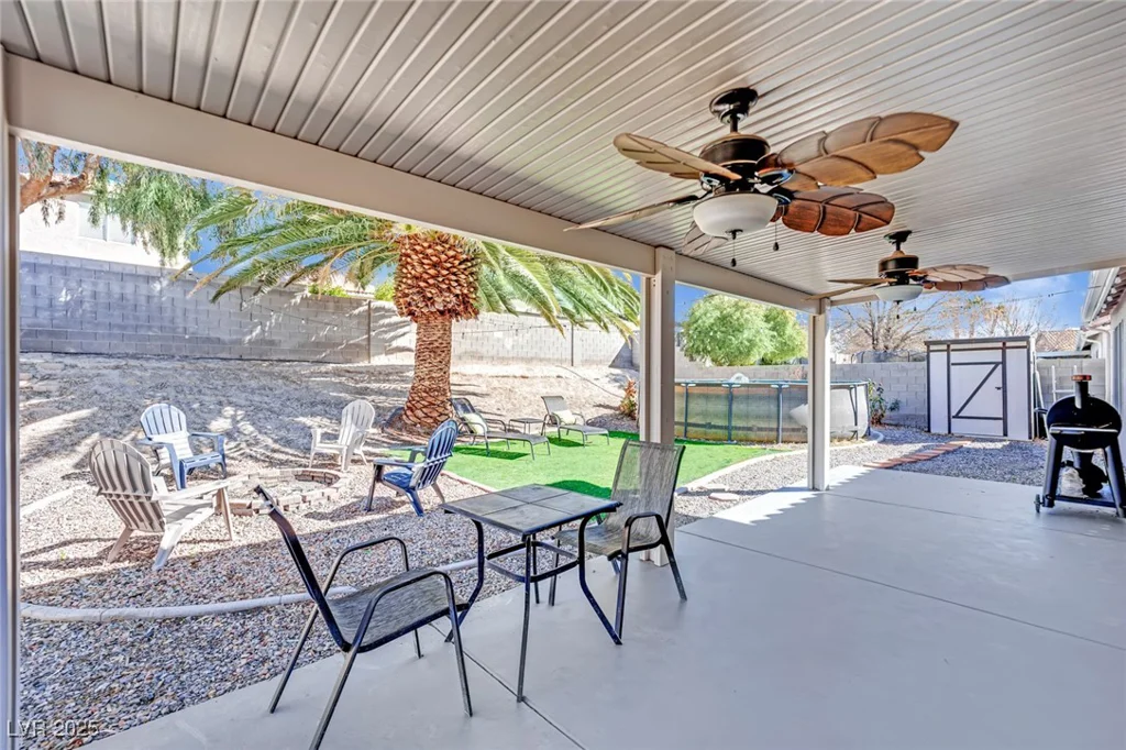 1914 Night Shadow, North Las Vegas, NV 89031