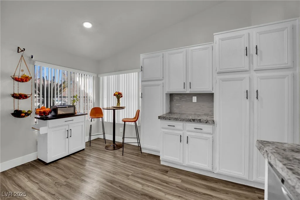1914 Night Shadow, North Las Vegas, NV 89031