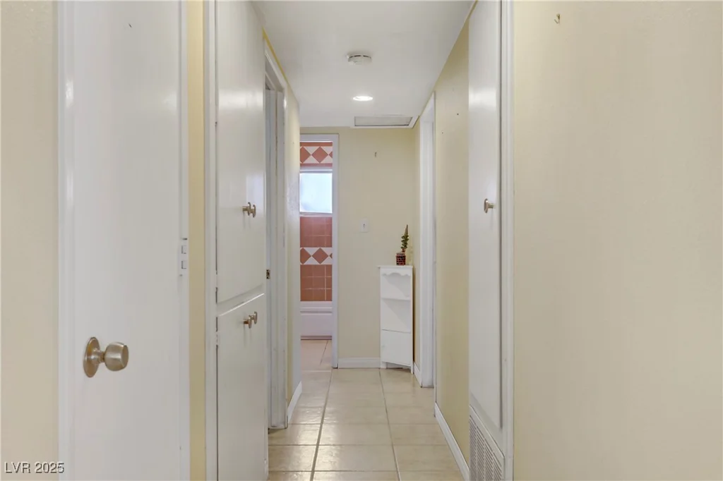 5109 Sugarfoot, Las Vegas, NV 89107